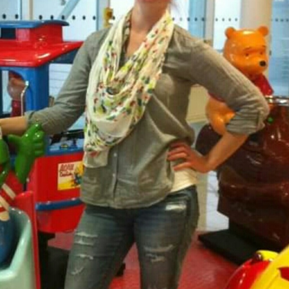 🔥GAP Watercolors All Seasons Scarf🔥 - Picture 6 of 7